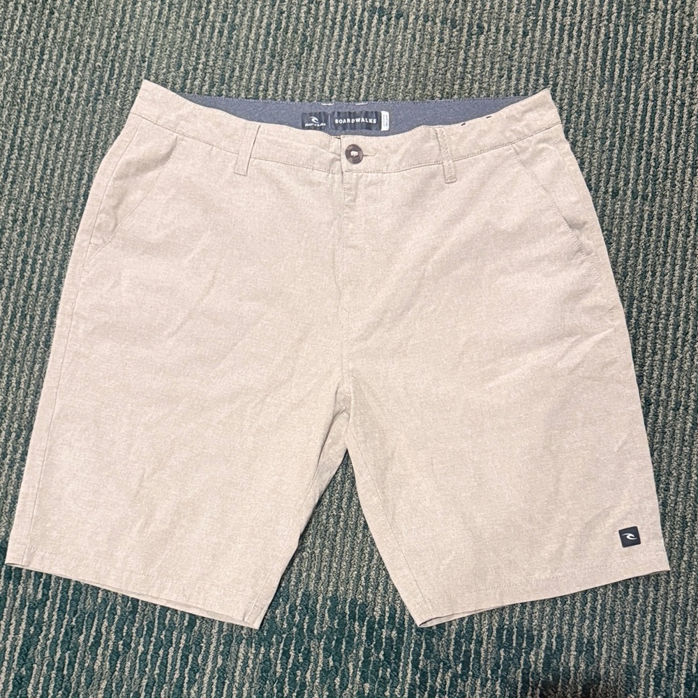 Men's Tan Shorts